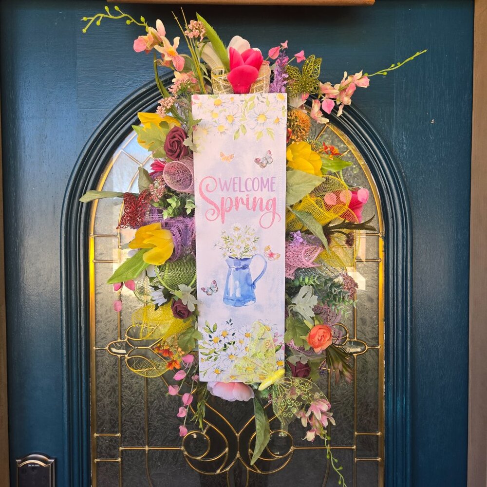 Welcome Spring Floral Swag - Picture 5 of 5